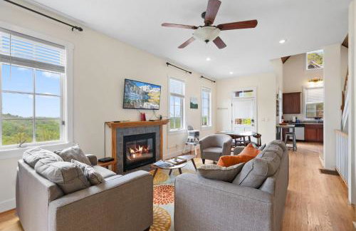 Mtn Views Hot Tub Close to Asheville - Foto 3