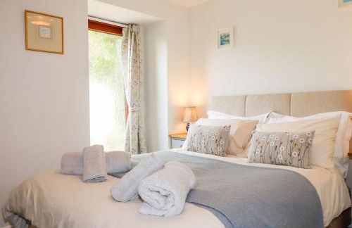 Higher Norton Barn - Photo 23