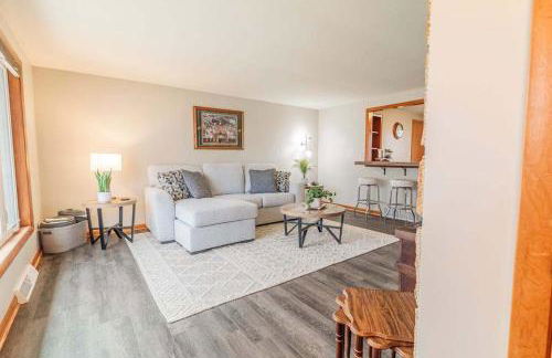 1 Block To Lambeau 3 BR Sleeps 6 Pet-Friendly - Foto 14