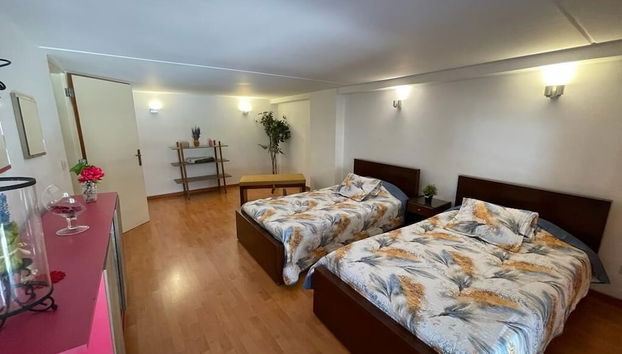 Duplex In Siwar,2 Minutes From Hotel Le Royal,1 Bedroom, Pool,generator Included - Photo 5, Room