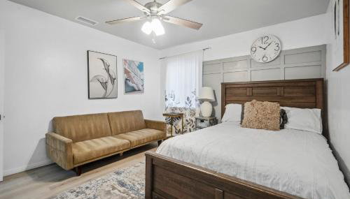 Cozy single story 2 bdrm family home near the BLVD - Foto 4