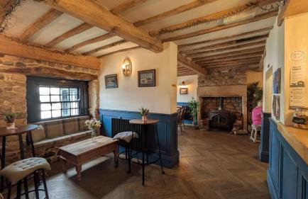 The Golden Ball Hotel Pods - Foto 8