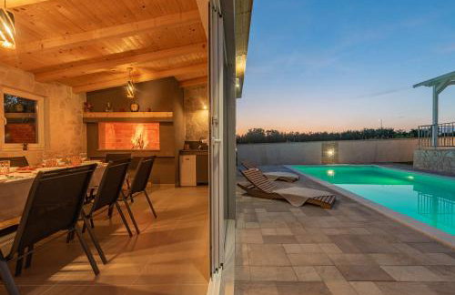 Villa SALT bazen,jacuzzy - Foto 17