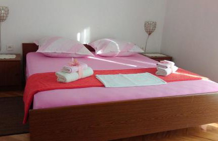 Apartments Neva - Photo 7