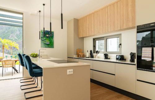 Elysium São Vicente - Designer Villa with Ocean View, Heated Pool, Jacuzzi & Sauna - Foto 21