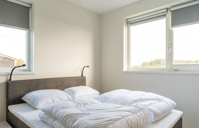 House Near Scherpenisse Beach With Garden - Photo 4