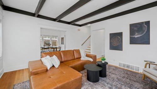 Campus Corner Retreat Two King Beds and Dog Friendly - Foto 4