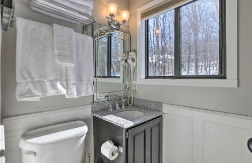 Bright Wintergreen Resort Home Deck and Grill! - Foto 20