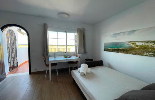 Apartamento Trini en Son Bou, frente al mar, perfecto para vacaciones - Foto 18
