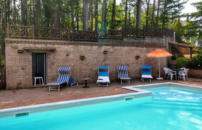 _x000d_ boutique Villa With Pool - Photo 23