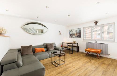 Stylish Modern 2 Bed with Parking - Pass the Keys - Foto 9
