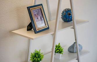 Peaceful Family Home with 3 Bedrooms and 2 Bathrooms - Photo 33