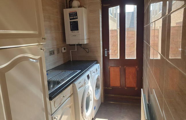 Lovely 4-bed , 3 Bath Villa in Bolton, Manchester - Foto 17