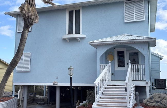 Ocean Front Beach Walking Distance To Flagler 4 Bedroom Home by RedAwning - Foto 31