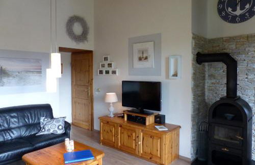 Dat Osterhuus - gemütlich, familienfreundlich, Kaminofen, WLAN, kurzer Weg zum Strand - Foto 6