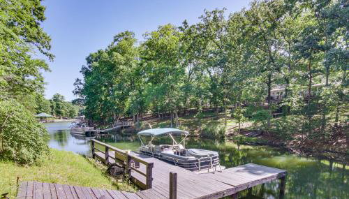 Dock and Home Theater Pet-Friendly Lake Wylie Home - Foto 3