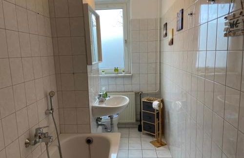 Blue Chili 16 Familienwohnung nahe Uniklinik - Boxspringbett Balkon Wlan - Foto 20