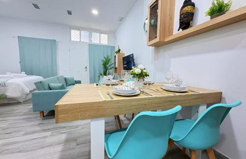 Refugio del Madroño - Estudio Moderno en Málaga - Foto 15