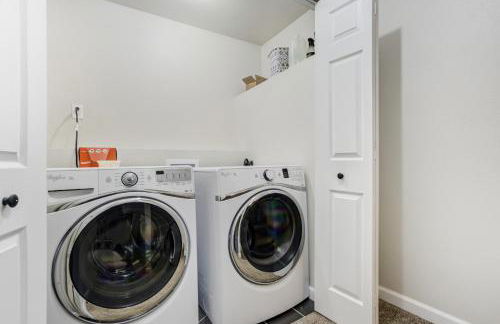 Modern 6BR Home in Briargate - Pet Friendly - Foto 40