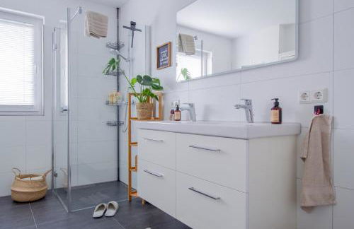 Penthouse-Ferienwohnung Wolfsburg mit Dachterrasse WLAN Smart-TV überdachter Parkplatz Wallbox - Foto 33