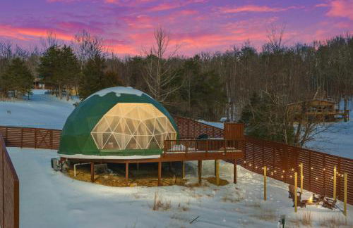 Luna Dome - Lakefront with Hot Tub, Wi-Fi, Sleeps 4 - Foto 1