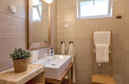 Apartment 7 - Photo 22