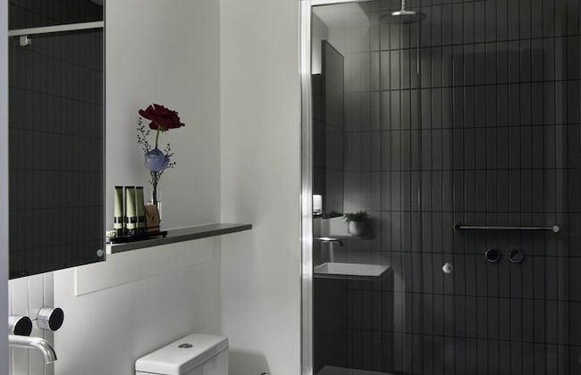 Shadow Play by Peppers - Photo 37