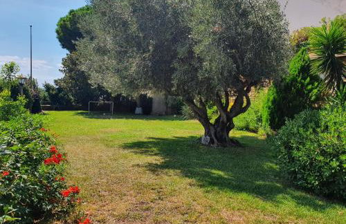 Medieval tower & villa by the sea - Photo 9