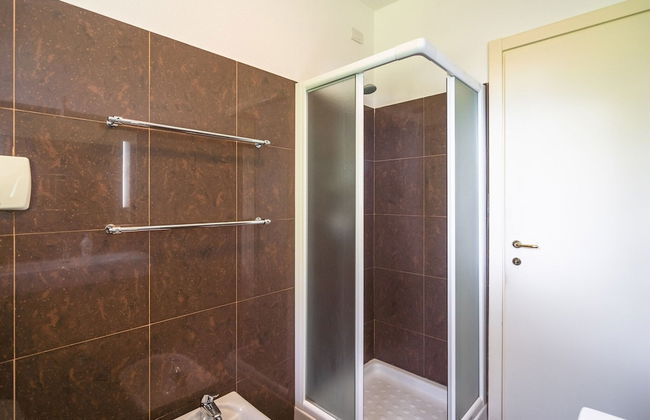 Apartment in Oggebbio With Pool & Terrace - Foto 14