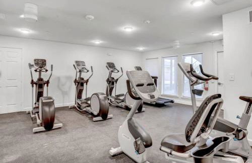 SoLa OASIS 2BR King Suite, Fully Stocked kitchen, Pool & Gym - Foto 16