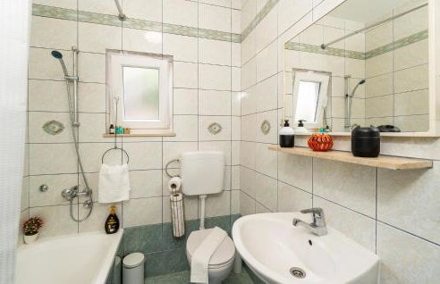 3 Bedroom Cozy Apartment In Cavtat - Foto 27