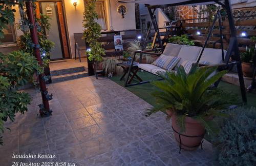 Zoe garden home - Photo 33