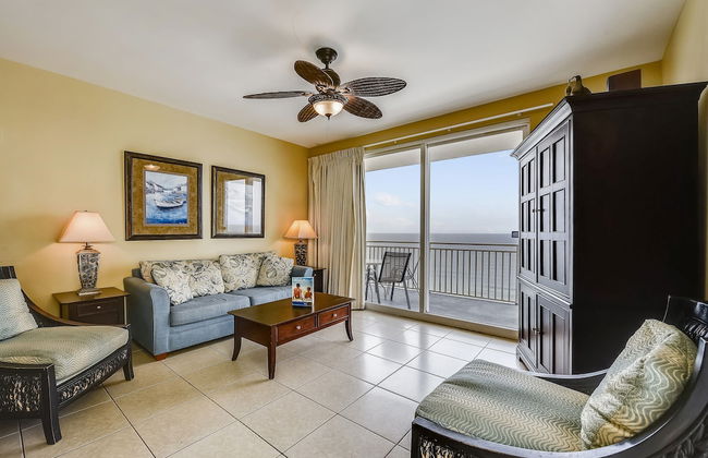 Splash Beach Resort by Book That Condo - Photo 63