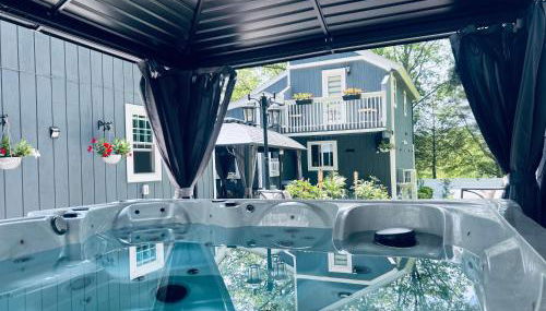 Amazing Poconos House . Sauna/Hot Tub/Private Pool - Foto 2