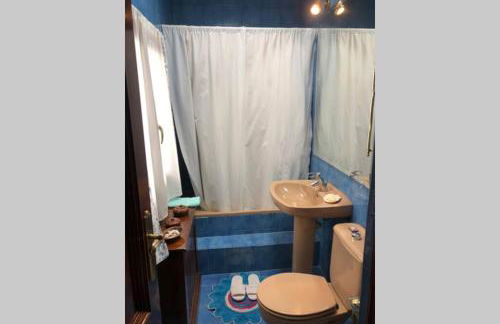 Casa en GRANADA con hermoso jardín, parking calle - Foto 12