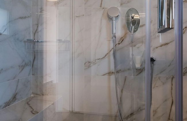 Large Private Villa Splendid Terraces & Views - Foto 33