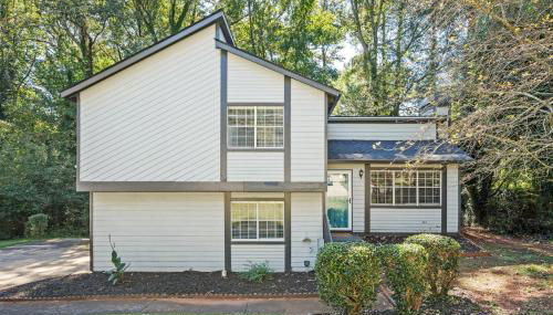 Chic 3BR-2BA Decatur Retreat with Stylish Decor - Foto 2, Garden, Garden view