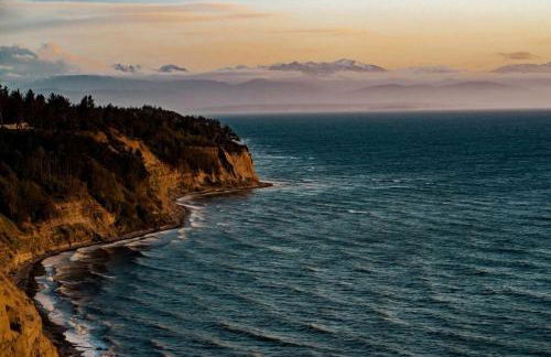 Oceanfront Family Retreat - Foto 6