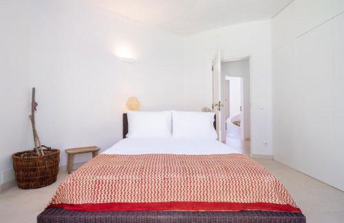 Luxury Private Family Villa with Pool AC & Parking - Foto 30