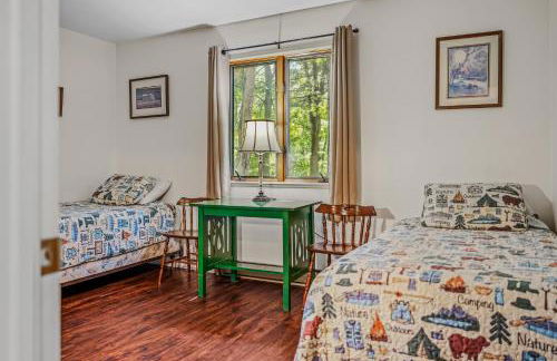 Chesnutt Cabin - Riverfront, Fire Pit, Game Room, Wifi, Screen Porch, View, King Bed - Foto 20