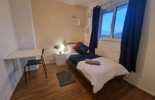 Cheerful 4/5 bed house - Heathrow - Foto 17