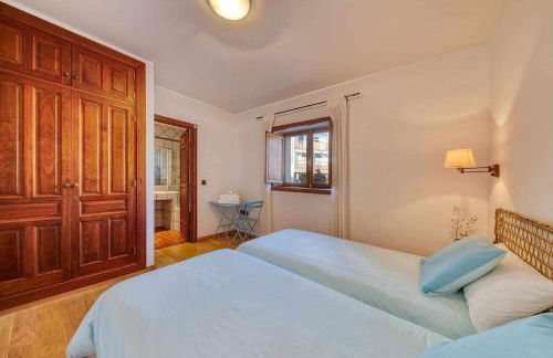 Casa Cuesta del Reloj - Photo 14