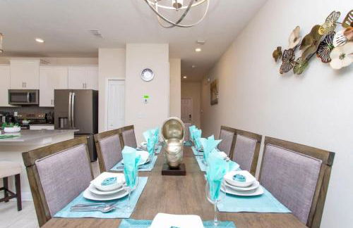 Luxurious Décor 4 Bd w/ Pool Close to Disney 4820 - Photo 40