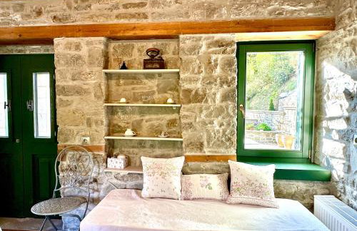 Waterfall Kataraktis Vatatsi - Foto 27