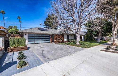 Luxury 3BR with Cabana Oasis Pool & Style - Foto 24