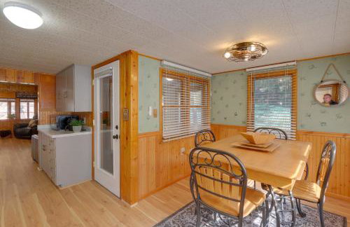 Riverfront Drake Home - 10 Mi to Estes Park! - Foto 12