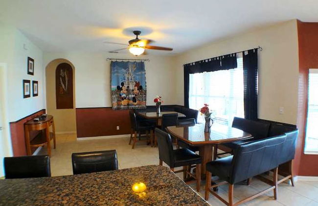 6BR 4BA Home in Windsor Hills by CV-2537 - Foto 21