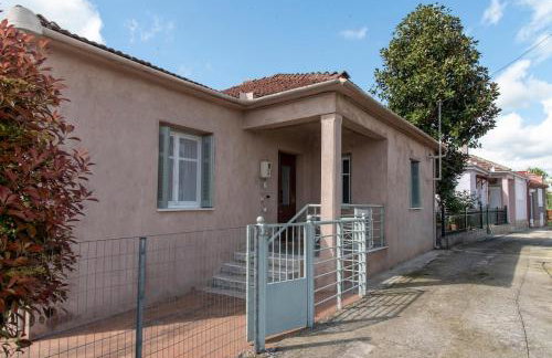 An Amazing Earthly House in Sofades - Foto 39