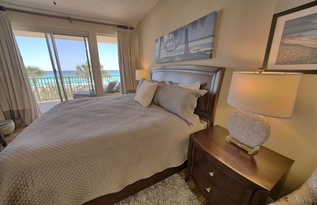 Astonishing Oceanfront Condo with Oversized Balcony to Enjoy Amazing Gulf View - Unit 0204 by RedAwning - Foto 7