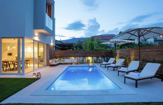 Luxurious Villa With Private Pool and Garden - Foto 24